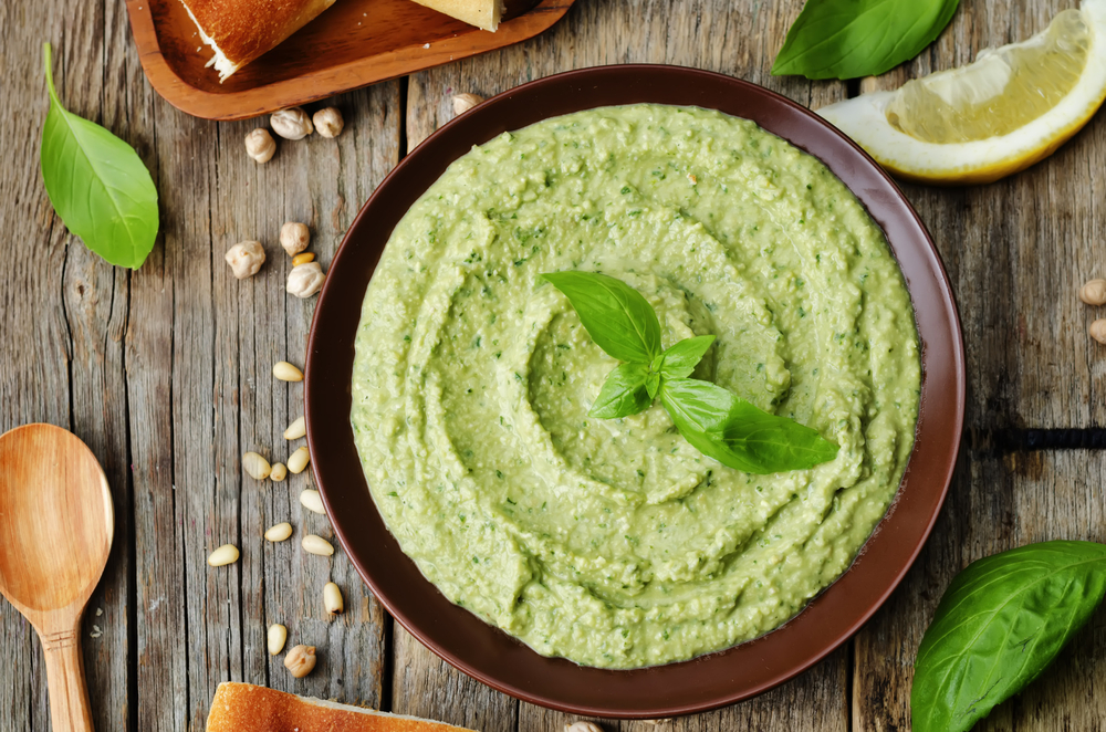 Diabetes diet, Basil and pesto hummus